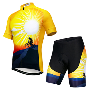 Conjunto de pantalones cortos de jersey de ciclismo Traje superior de bicicleta acolchado para hombres